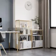 صورة رف كتب لوريا