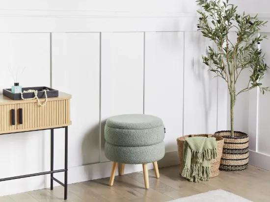 صورة دوسور مقعد مصنوع من الخشب الطبيعي